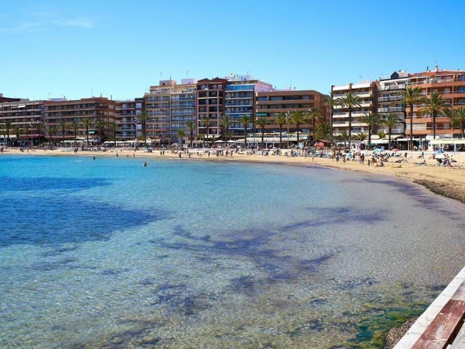 Casa Nola Lägenhet Torrevieja Exteriör bild
